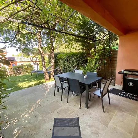 Vue Donnant Sur Le Golfe De St Tropez, 2 Chambres, 6 Pers, Piscine Commune Ferienhaus *