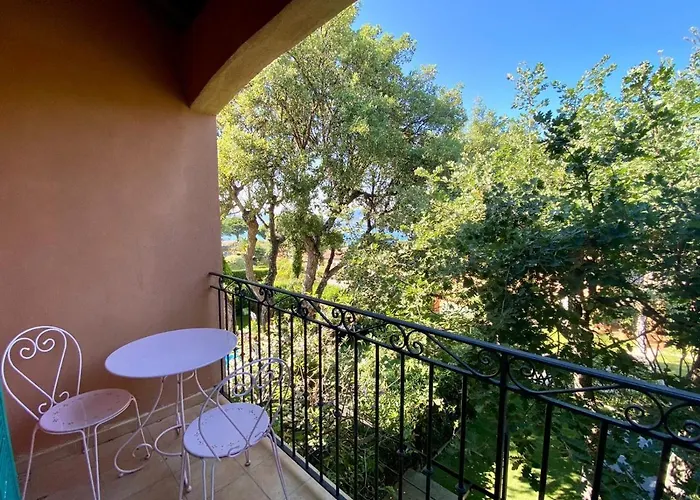 Vue Donnant Sur Le Golfe De St Tropez, 2 Chambres, 6 Pers, Piscine Commune Ferienhaus Saint-Tropez