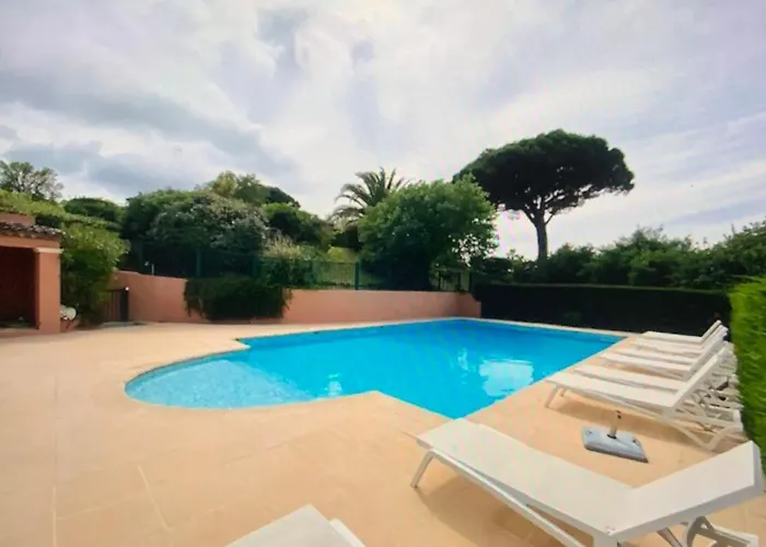 Vue Donnant Sur Le Golfe De St Tropez, 2 Chambres, 6 Pers, Piscine Commune Dom wakacyjny